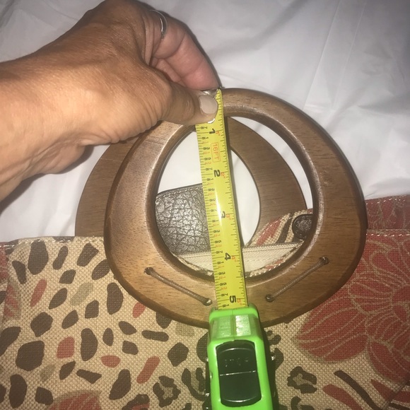 Relic Handbag - Picture 8 of 8